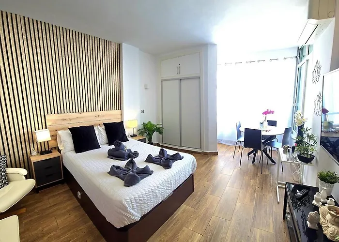 The Harmony Luxe Center With Seasonal Pool Free Wifi And Netflix By Namaste Elite Apartment