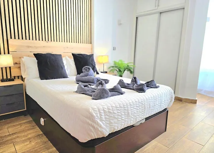 The Harmony Luxe Center With Seasonal Pool Free Wifi And Netflix By Namaste Elite Torremolinos