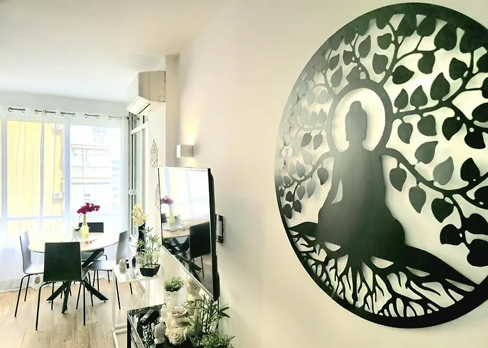 The Harmony Luxe Center With Seasonal Pool Free Wifi And Netflix By Namaste Elite Apartment *