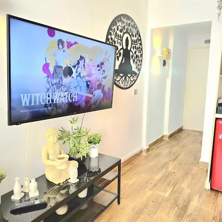 Apartamento The Harmony Luxe Torremolinos City Center With Free Private Parking And Seasonal Pool Free Wifi And Netflix By Namaste Elite Torremolinos
