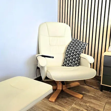 Апартаменти The Harmony Luxe Center With Seasonal Pool Free Wifi And Netflix By Namaste Elite *