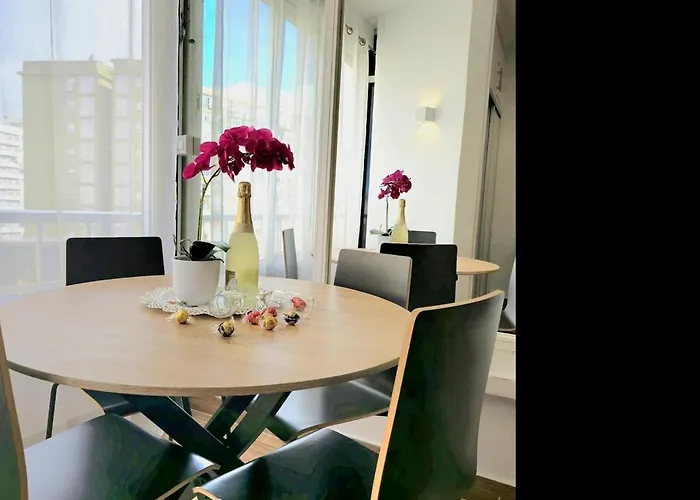 The Harmony Luxe Center With Seasonal Pool Free Wifi And Netflix By Namaste Elite Torremolinos