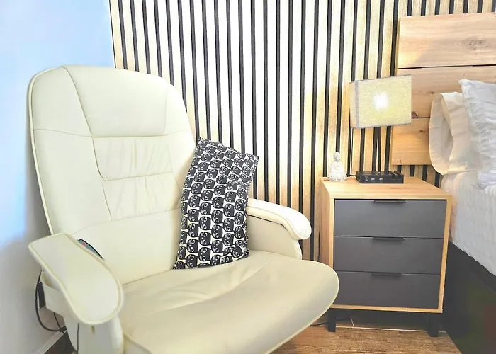 Appartement The Harmony Luxe Torremolinos City Center With Free Private Parking And Seasonal Pool Free Wifi And Netflix By Namaste Elite *