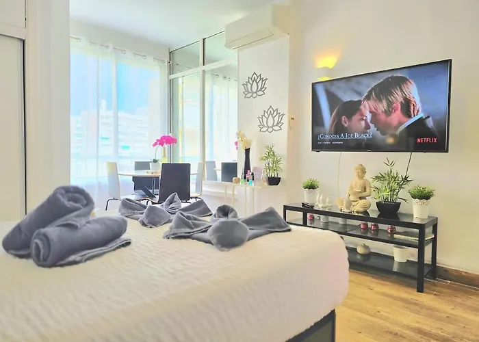 The Harmony Luxe Torremolinos City Center With Free Private Parking And Seasonal Pool Free Wifi And Netflix By Namaste Elite