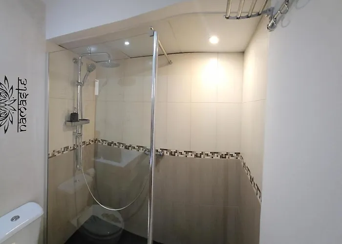 The Harmony Luxe Torremolinos City Center With Free Private Parking And Seasonal Pool Free Wifi And Netflix By Namaste Elite Appartement *