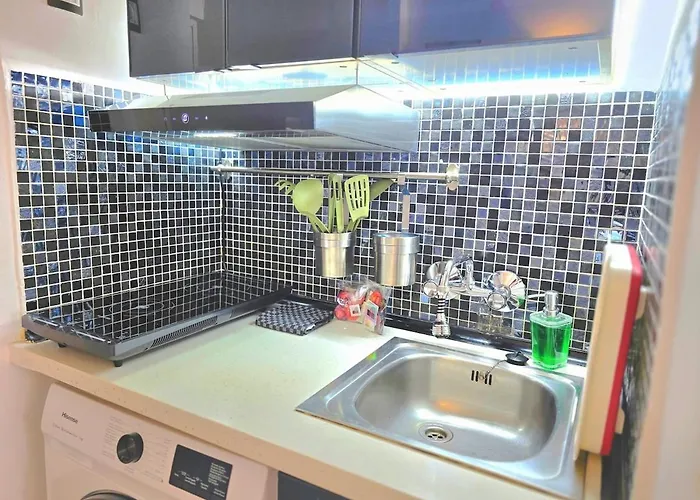 Appartement The Harmony Luxe Torremolinos City Center With Free Private Parking And Seasonal Pool Free Wifi And Netflix By Namaste Elite *