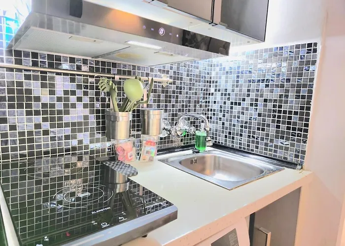 The Harmony Luxe Center With Seasonal Pool Free Wifi And Netflix By Namaste Elite Apartment