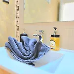 The Harmony Luxe Center With Free Private Parking And Seasonal Pool Free Wifi And Netflix By Namaste Elite Апартаменти Торремолінос