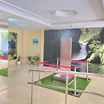 The Harmony Luxe Center With Free Private Parking And Seasonal Pool Free Wifi And Netflix By Namaste Elite *