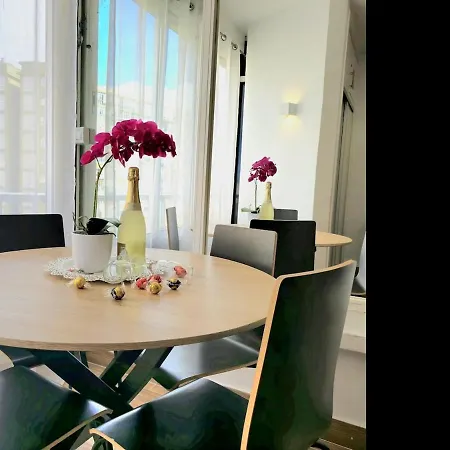 The Harmony Luxe Center With Free Private Parking And Seasonal Pool Free Wifi And Netflix By Namaste Elite Torremolinos